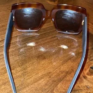 Gucci | Accessories | Gucci Oversized Sunglasses With Silver  display picture 3